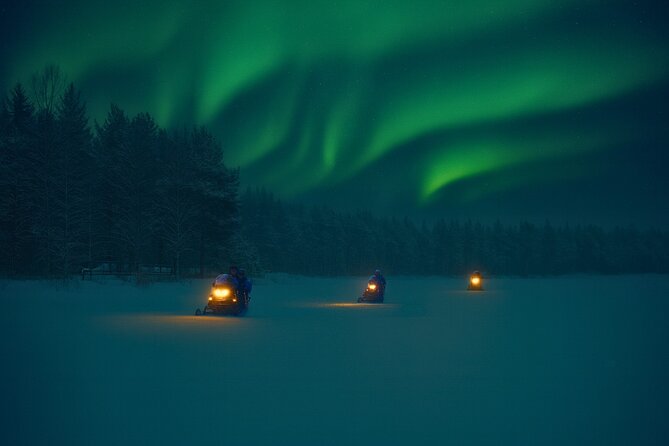 Rovaniemi: Drive New 2025 Snowmobiles - Aurora Adventure - Children, passengers, and family planning