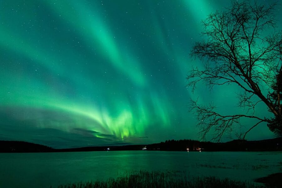 Rovaniemi: Guaranteed Aurora Hunting Tour with Local Guide - Chasing clear skies up to 500 kilometers away