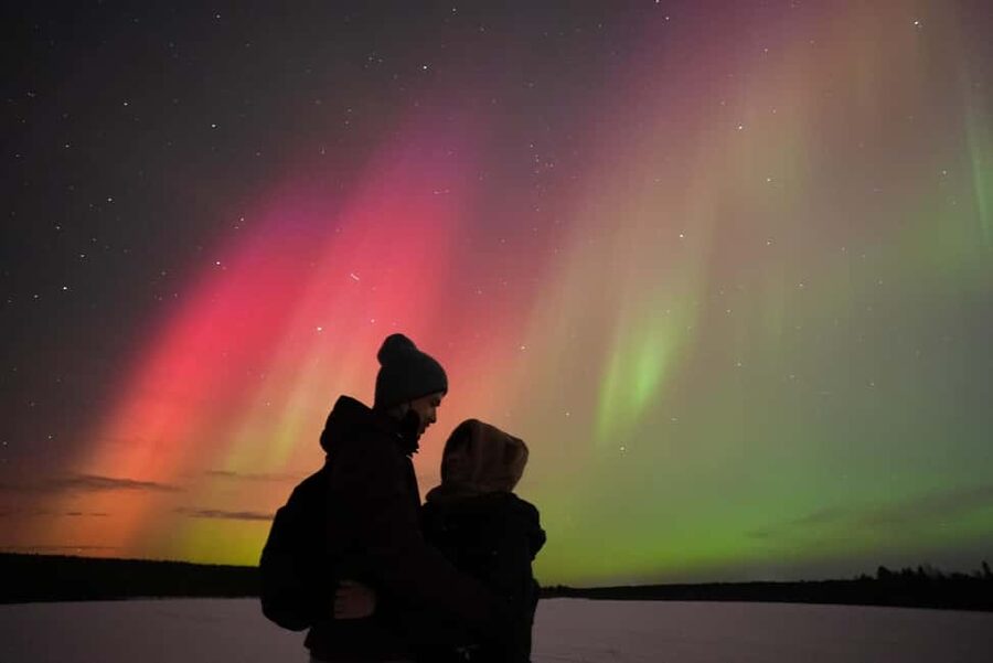 Rovaniemi: Guaranteed Aurora Hunting Tour with Photos&Videos - Key points at a glance