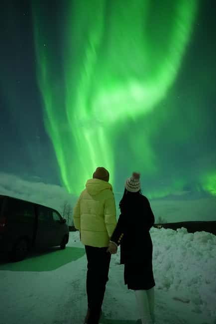 Rovaniemi: Guaranteed Aurora Hunting Tour with Photos&Videos - The secret stop and Lappish BBQ