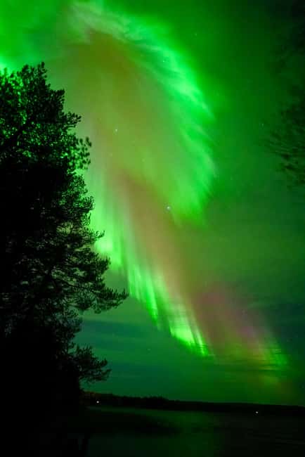 Rovaniemi: Guaranteed Aurora Hunting Tour with Photos&Videos - Comfort, clothing, and vehicle expectations