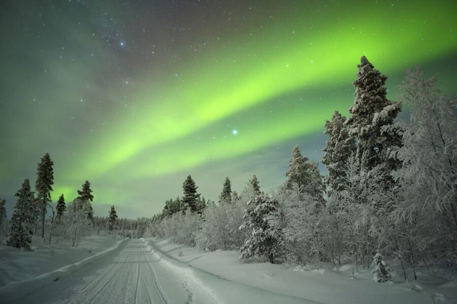 Rovaniemi: Guided Northern Lights Tour - Winter clothing before the drive