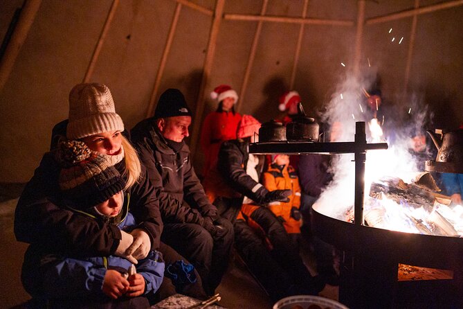 Rovaniemi: Meet Santa Claus & Northern Lights Experience - Who will enjoy this most