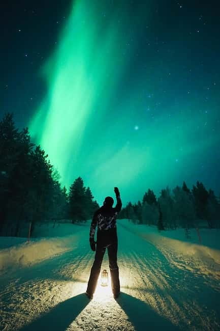 Rovaniemi: Northern Lights Group Tour with Guaranteed View - Second stop: chasing clearer skies