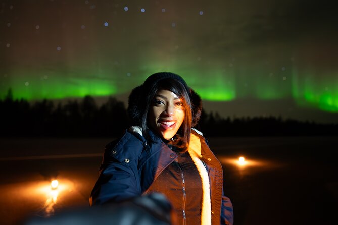 Rovaniemi: Northern Lights Small Group Money-Back Guarantee - The guides make the long night easier