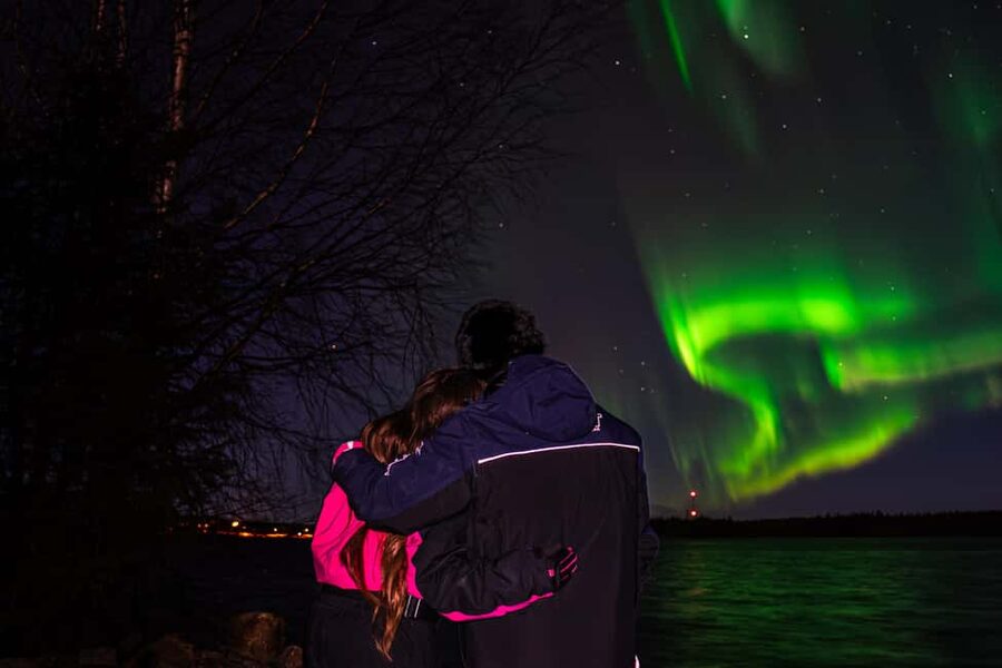 Rovaniemi: Northern Lights Tour – Guaranteed with Photos - Pickup in Rovaniemi and the first hour