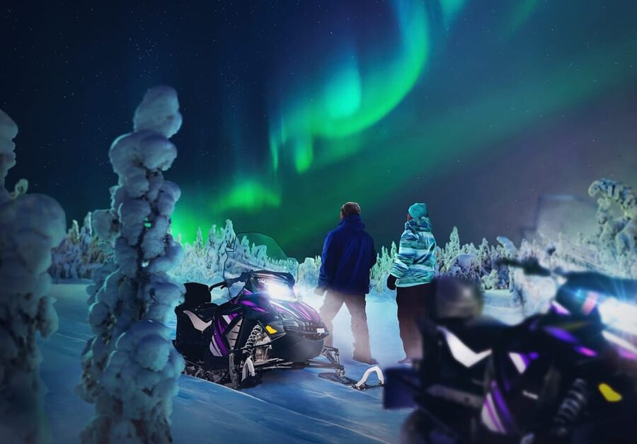 Rovaniemi: Northern Lights Tour with Electric Snowmobiles - Practical details that can save your evening