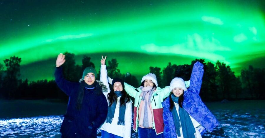 Rovaniemi: Northern Lights Tour with Guaranteed Sightings - Comfort, timing, and the price