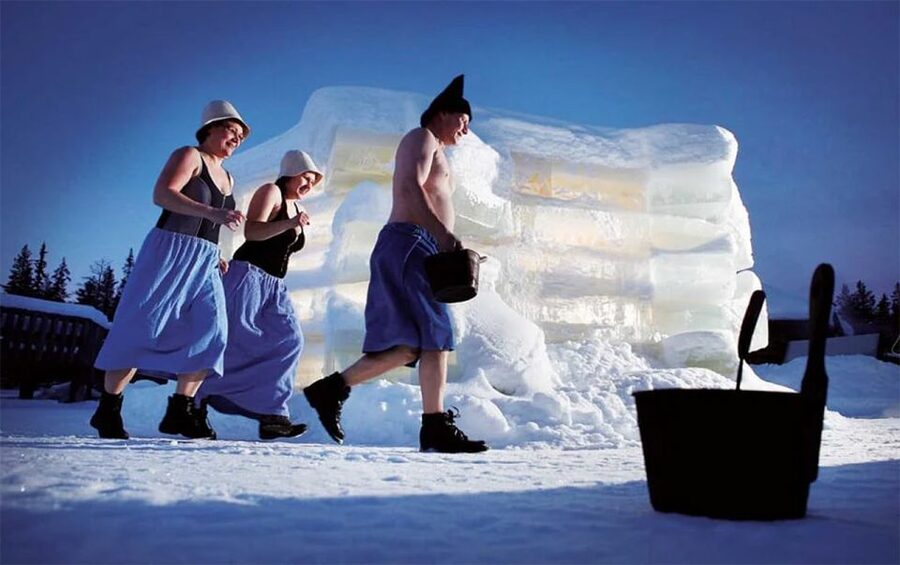 Rovaniemi: Northern Lights Trip with Arctic Sauna & Jacuzzi - The ice sauna and changing winter conditions