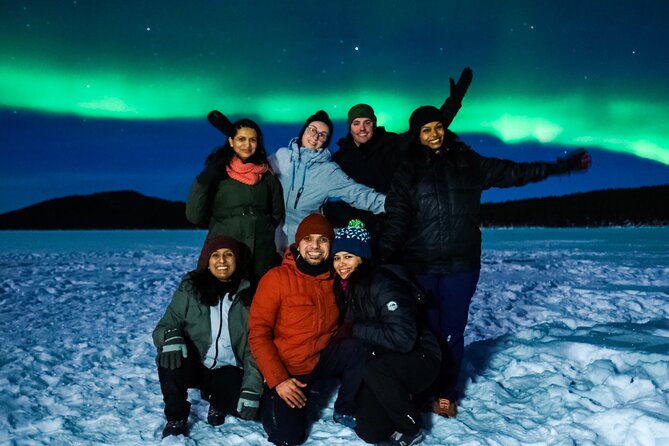 Rovaniemi: Private Aurora Tour with Guaranteed Sightings - What the guide adds to the evening