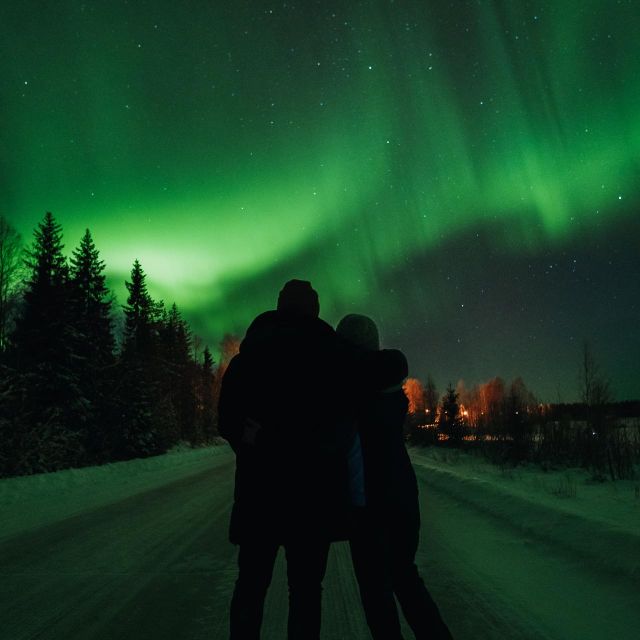 Rovaniemi: Small Group Aurora Hunt-full money back guarantee - Why the route may reach Sweden