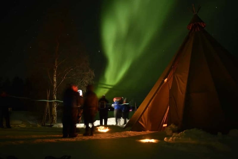 Rovaniemi: Snowtrain to Northern Lights Camp - From Rovaniemi or Santa Claus Village to the forest