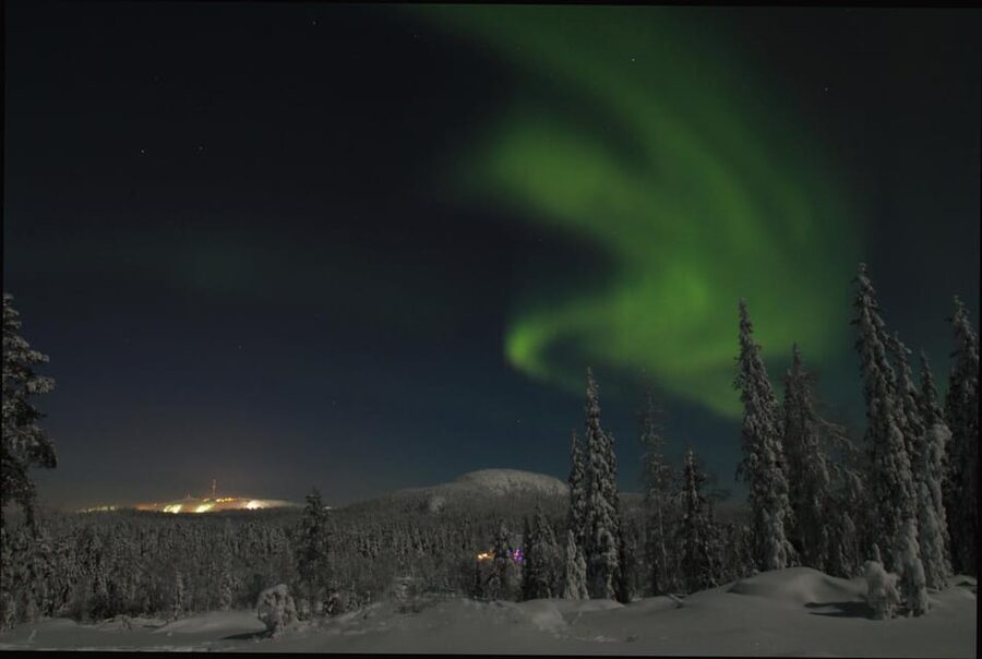 Ruka: Searching for the northern lights with snowshoes - Getting fitted for snowshoes and headlamps