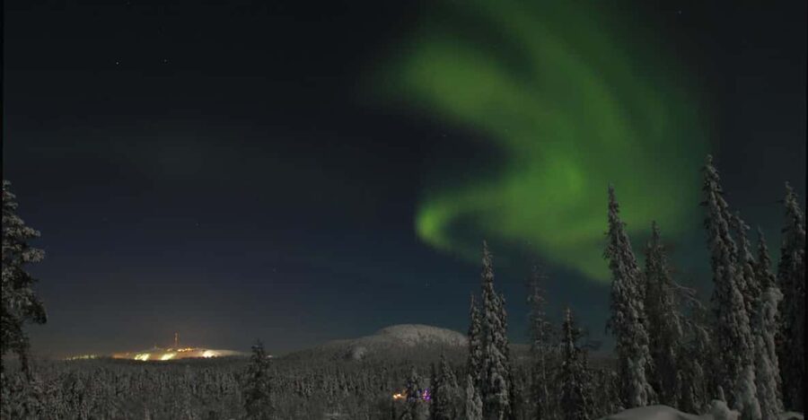 Ruka: Searching for the northern lights with snowshoes - Is $102 a fair price?