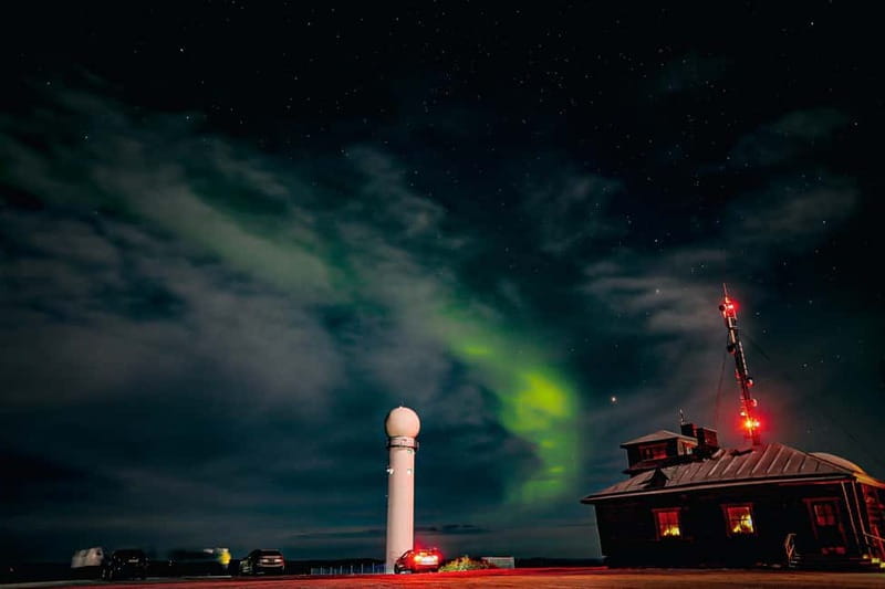 Saariselkä,Kakslauttanen: Aurora Hunting & Photography Tour. - Who should book this aurora tour?