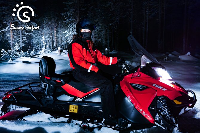 Searching Aurora with Snowmobile - The lake and campfire break