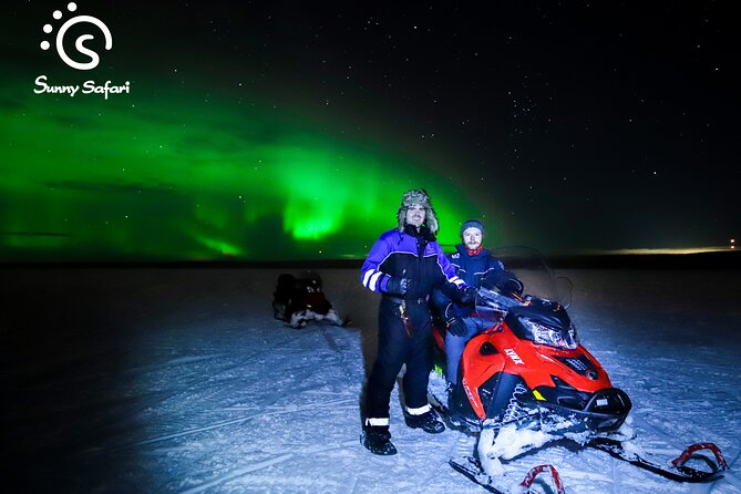 Searching Aurora with Snowmobile - Guides, pace, and the human side