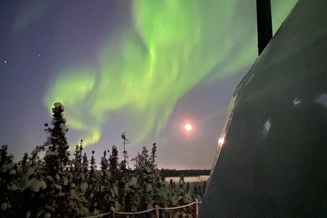 Skydome Aurora Viewing - Waiting for the northern lights