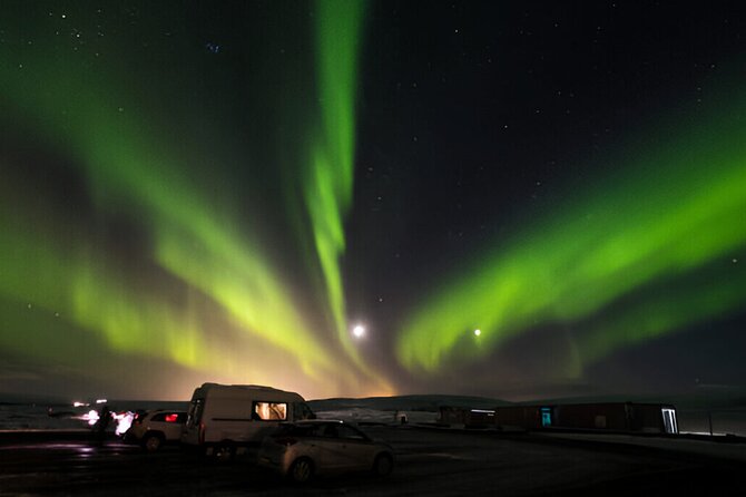 Small-Group Tour: Northern Lights with Photos & Hot Chocolate - Who will enjoy this Reykjavik outing?