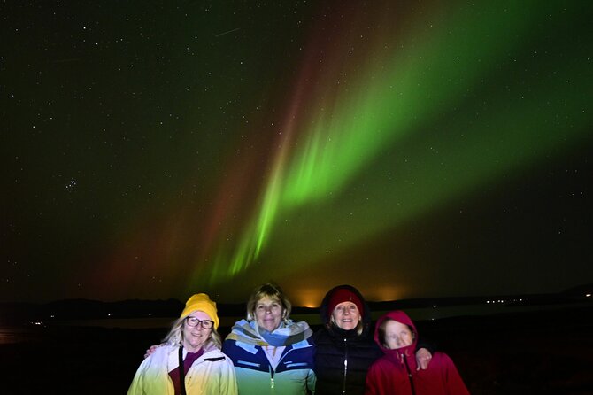 Small-Group Tour: Northern Lights with Photos & Hot Chocolate - Booking details that matter