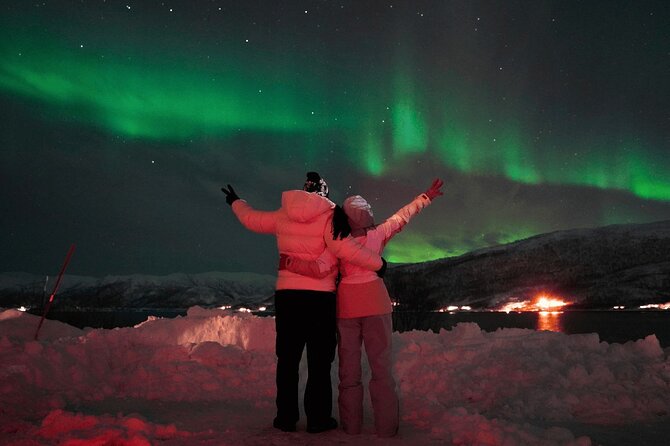 Small Northern Lights Tour Max 8 Guests Pickup and Photography - Key things to know before booking