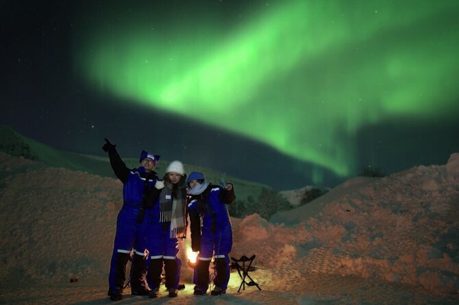 Small Northern Lights Tour Max 8 Guests Pickup and Photography - The drive is part of the tour
