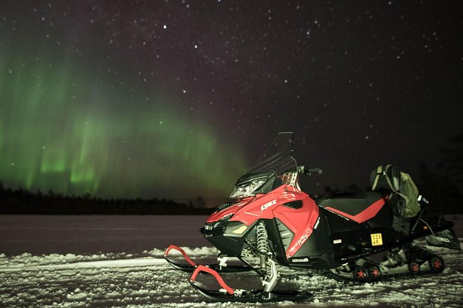Snowmobile Safari to Search for the Northern Lights - What the evening is really about