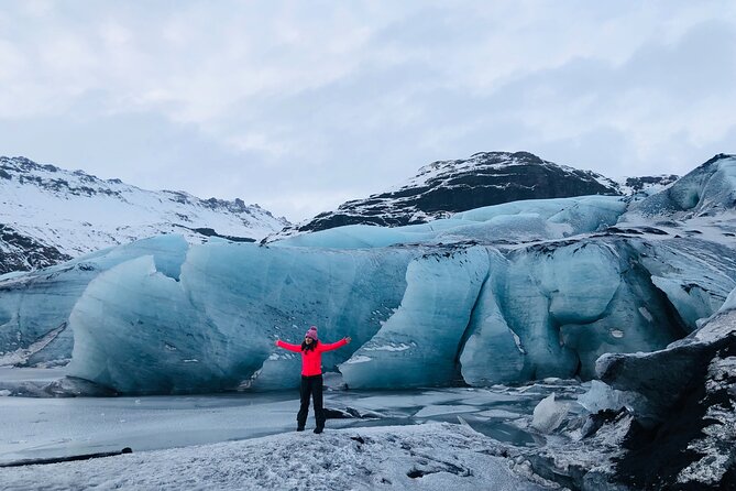 South Iceland Highlights and Northern Lights Combo Full-Day Tour - Sólheimajökull: a glacier that is not beside the road