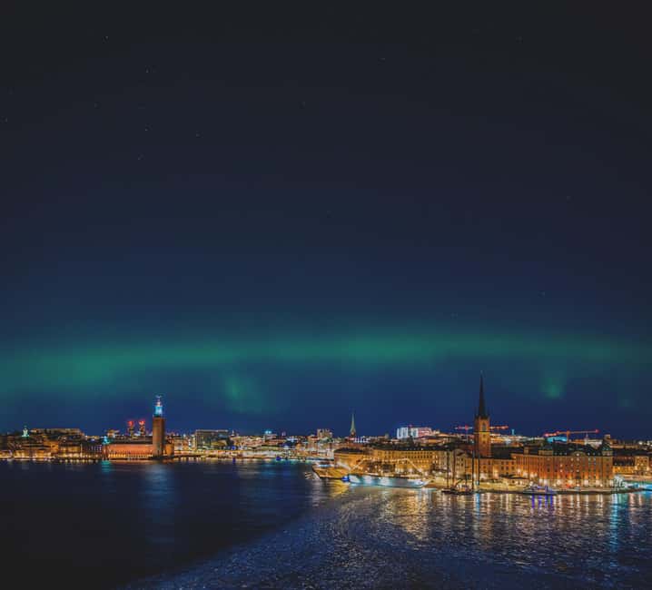 Stockholm: Ice Skating with fire & chance of Northern Lights - Looking up at the moon and stars