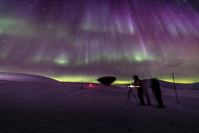 Svalbard: Northern Lights Photography Tour with local expert - Camera help that can save your photographs