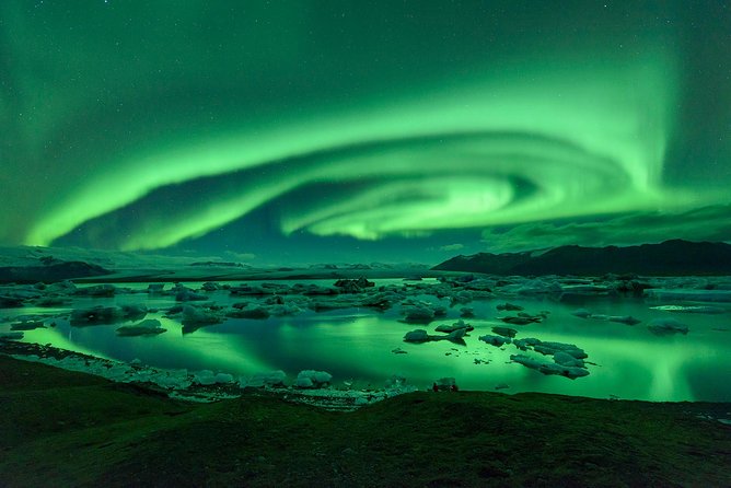 The Golden Circle & Northern Lights Guided Combo tour - What the guides add to the day