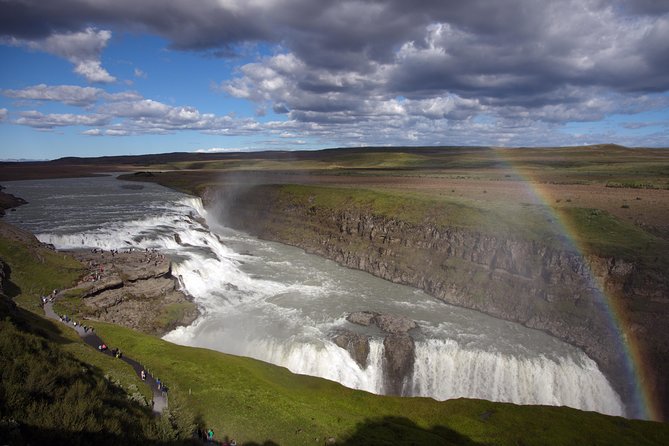 The Golden Circle & Northern Lights Guided Combo tour - Þingvellir: a meeting point of geology and politics