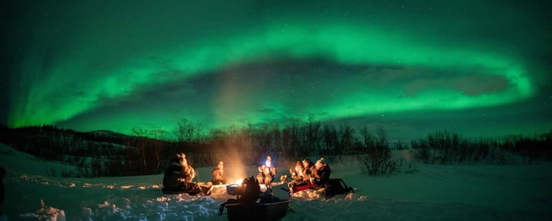 Tromsø: Adult Only Aurora hunt with Citizen Science - Who should book this adult-only outing?