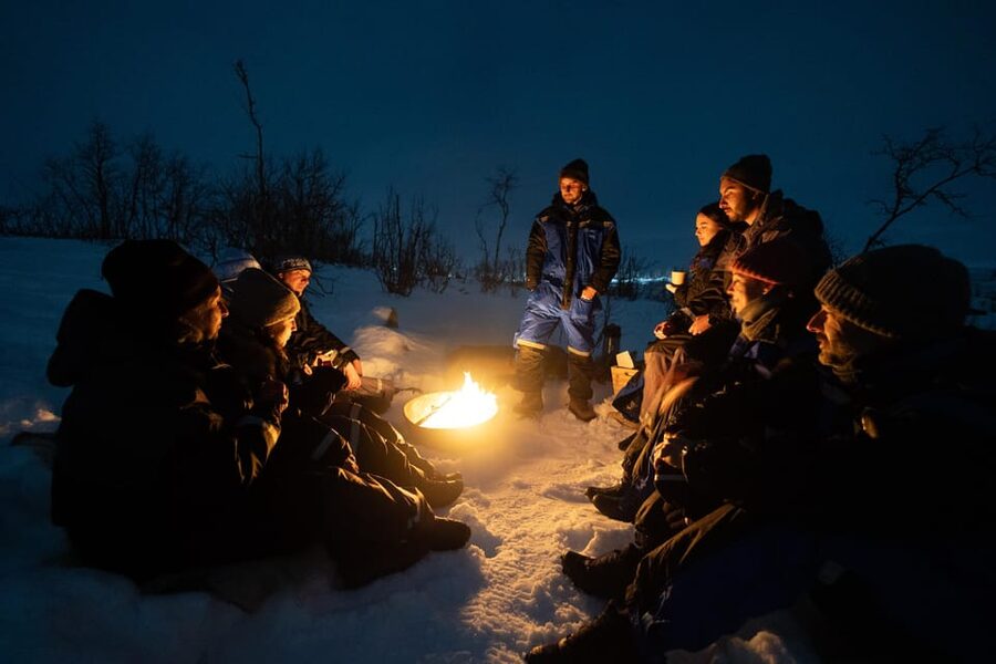 Tromsø: Aurora Borealis, Campfire, Hot Meal, Arctic Tour - Riding the Mercedes Sprinter into the Arctic night