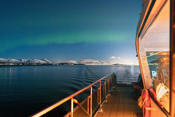 Tromso Aurora Cruise with 3-Course Dinner - Crew commentary and the pace of the evening