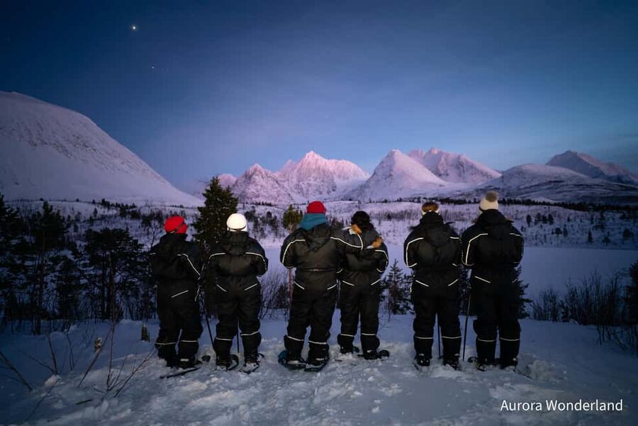 Tromsø: Aurora Crystal Lavvo Experience with Snowshoeing - An afternoon inside the family-run basecamp