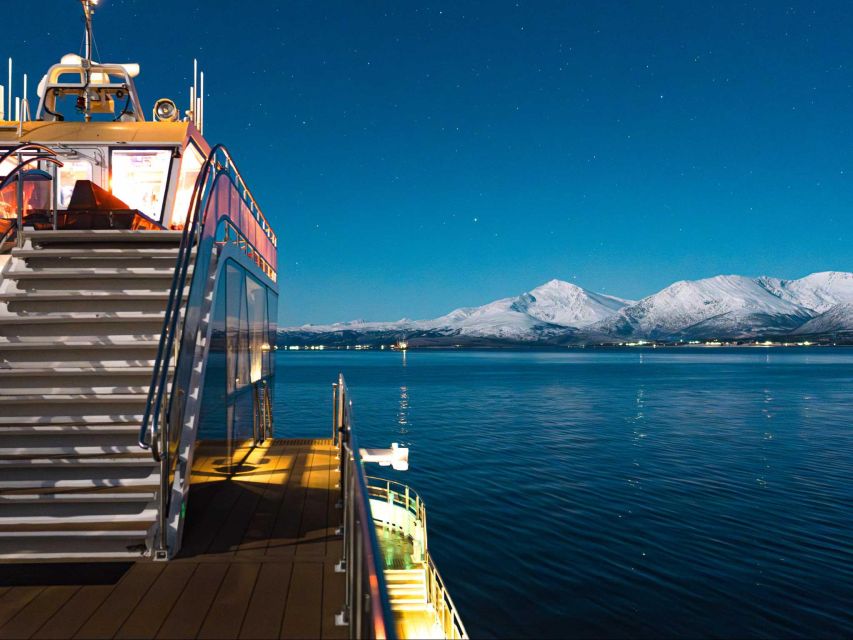 Tromsø: Aurora Dinner Cruise by Hybrid-Electric Catamaran - Meeting the boat beside Skarven Kro