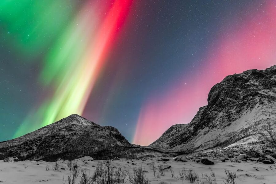 Tromsø: Aurora Quest Minibus Adventure - The minibus ride and changing Arctic route