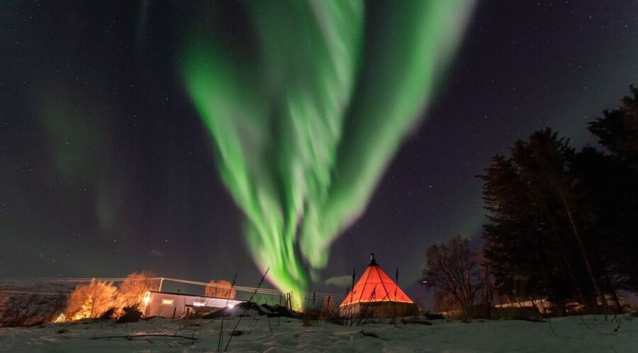 Tromsø: Aurora Safari Chase with Photos - Who will get the most from this tour