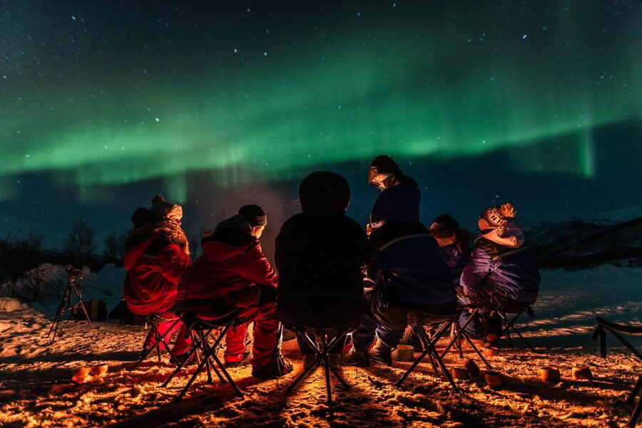 Tromsø: Aurora Tour with Photos, Campfire and Arctic Food - Who should book this Arctic night?