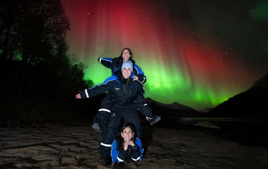 Tromsø: Big Bus Northern Lights Tour with Free Photos - Key points to know before booking