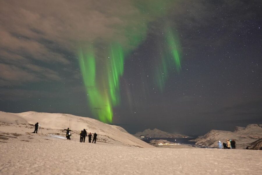 Tromsø: English/Spanish Aurora Pathfinder Tour with Photos - What the price includes at $136