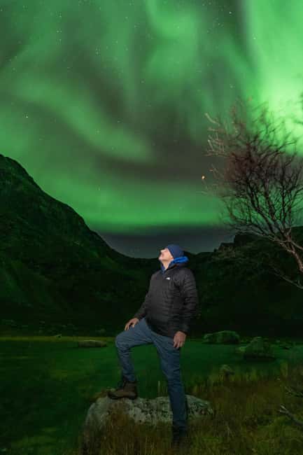 Tromsø: Exclusive Northern Lights Chase with Photos - Campfire warmth, snacks, and the practical limits