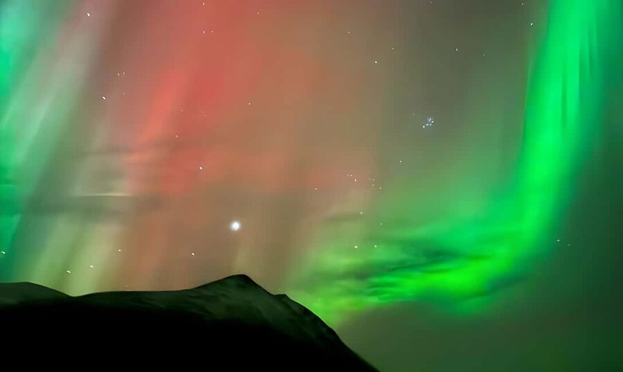 Tromsø: Northern Lights Bus Tour with Free Photography - Stop Two: Fire, Hot Drinks, and Patience