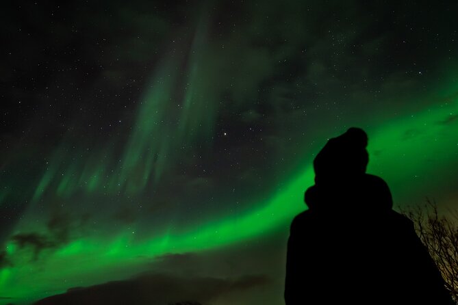 Tromsø: Northern Lights by Minibus - Free Photos and Warm Dinner - The route changes with the clouds