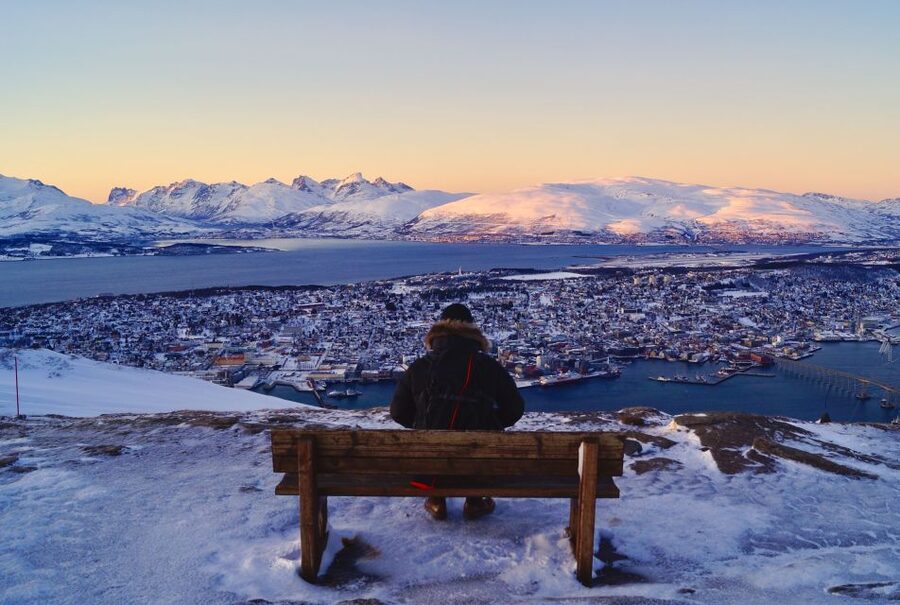 Tromso: Northern Lights Cable Car Excursion - Tromsdalstinden and the Mountain Terrace