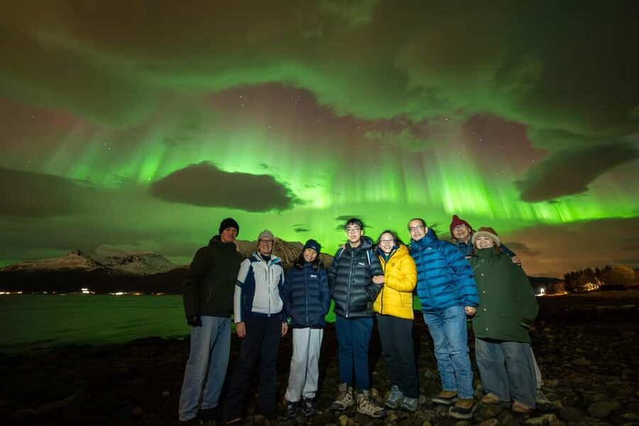 Tromsø: Northern Lights Chase, Local Guide, Foods & Pictures - Why the Small Group Matters in Tromsø