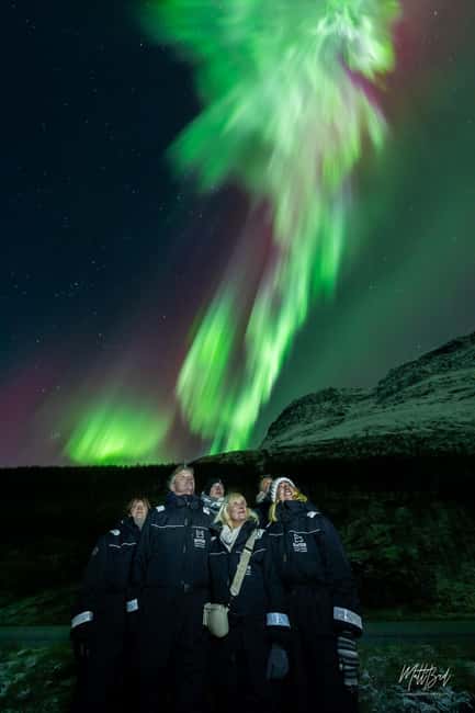 Tromsø: Northern Lights Chase with Expert Guides & Photos - Staying warm for seven hours