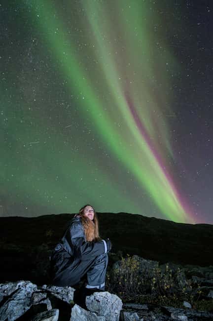 Tromsø: Northern Lights Hunt with a Professional Photographer in Spanish - Photography help, not just a quick snapshot
