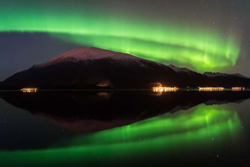 Tromsø: Northern Lights Hunt with Photographer - What the Northern Lights can and cannot promise